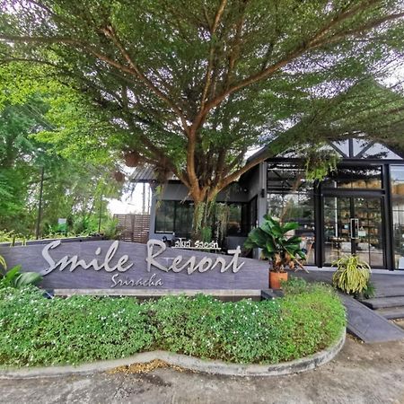 Smile Resort Sriracha 시 라차 외부 사진